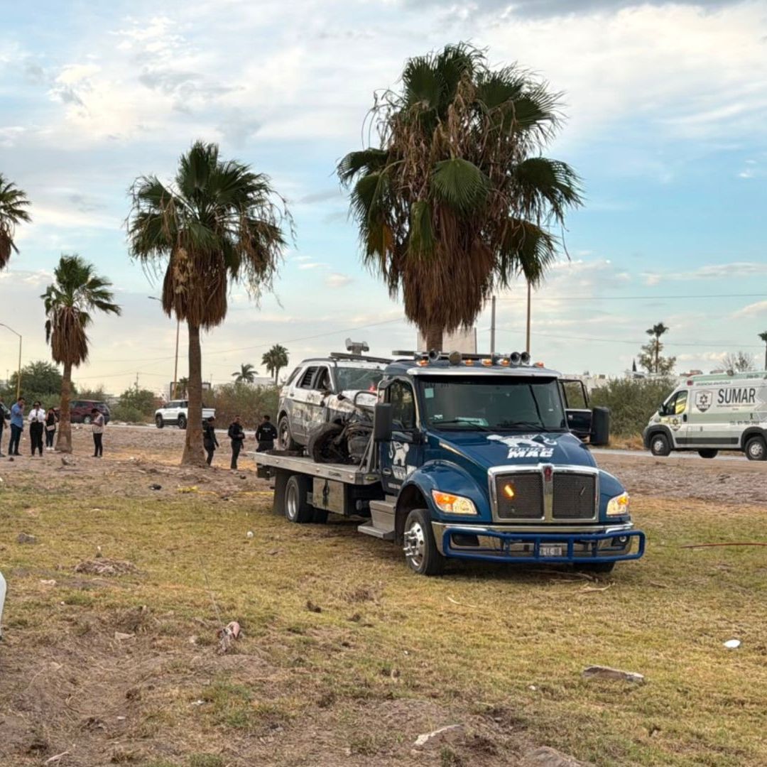 Muere Policía tras Volcadura de Patrulla en Periférico Raúl López Sánchez en Torreón